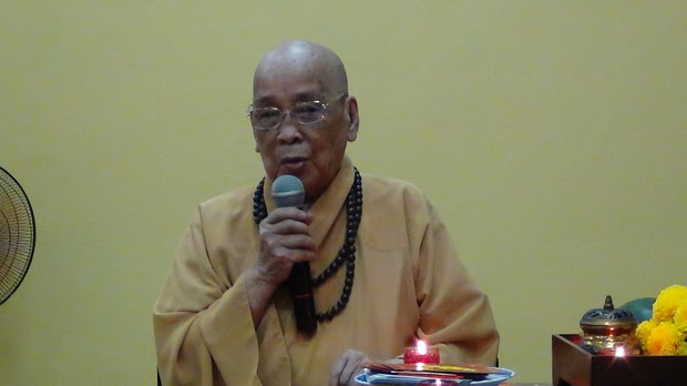 02 H&ograve;a Thượng Viện Chủ bước sang thập ni&ecirc;n tuổi 90